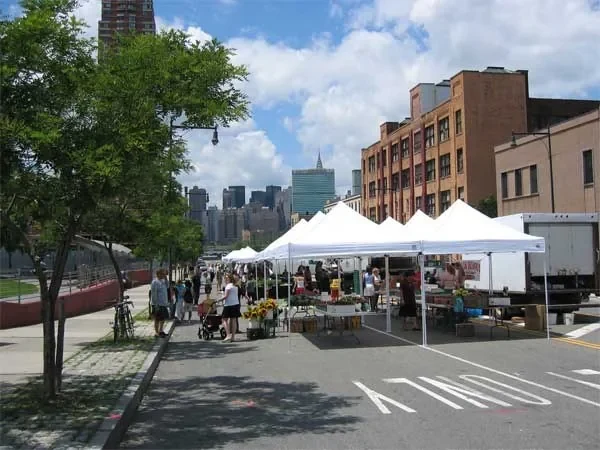 Market stalls, July 2005